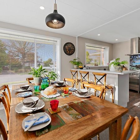 Leave Of Absence - Christchurch Holiday Home Esterno foto
